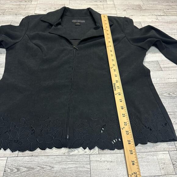 Natural Impressions | Embroidered Flower Zipper Blazer | Black | XL - Picture 7 of 10